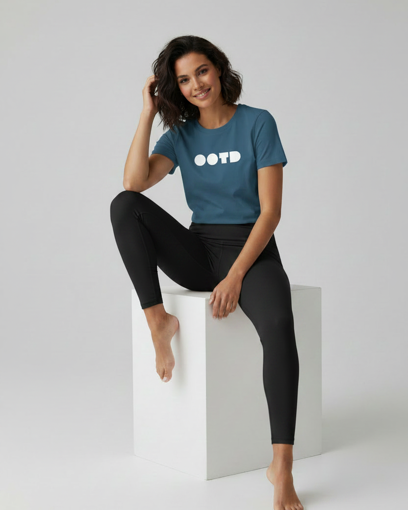 OOTD ICON - Classic Curved T-Shirt Women